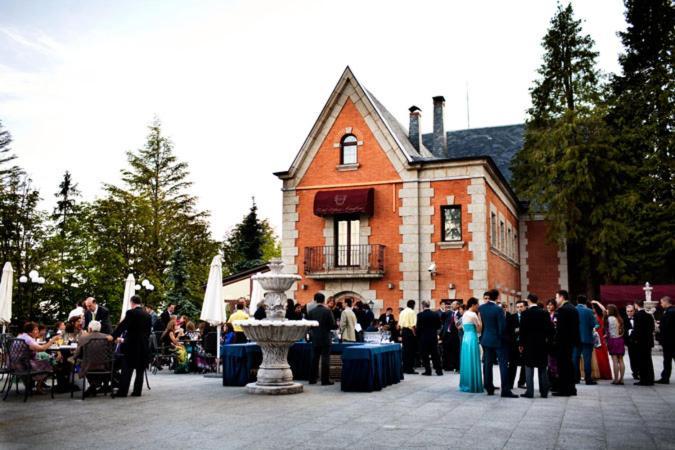 Palacio De Miraflores Miraflores de la Sierra Dış mekan fotoğraf
